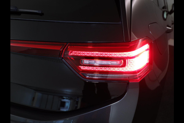 Volkswagen ID.3 First Max 58 kWh 204pk | Navigatie | Parkeersensoren | Keyless | Led Matrix | Camera | Electr.verstelbare voorstoelen