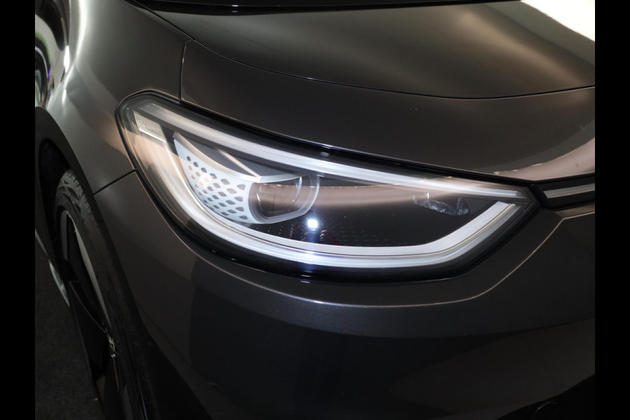 Volkswagen ID.3 First Max 58 kWh 204pk | Navigatie | Parkeersensoren | Keyless | Led Matrix | Camera | Electr.verstelbare voorstoelen