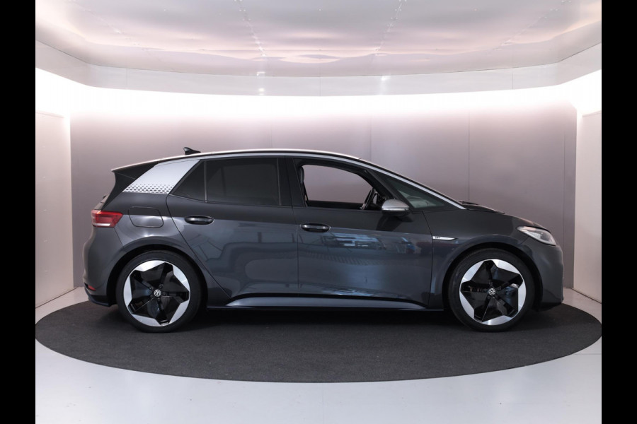Volkswagen ID.3 First Max 58 kWh 204pk | Navigatie | Parkeersensoren | Keyless | Led Matrix | Camera | Electr.verstelbare voorstoelen