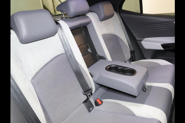 Volkswagen ID.3 First Max 58 kWh 204pk | Navigatie | Parkeersensoren | Keyless | Led Matrix | Camera | Electr.verstelbare voorstoelen
