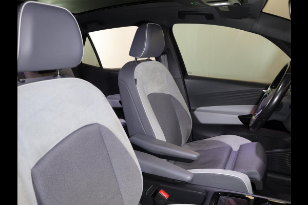 Volkswagen ID.3 First Max 58 kWh 204pk | Navigatie | Parkeersensoren | Keyless | Led Matrix | Camera | Electr.verstelbare voorstoelen