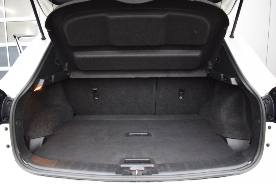 Nissan QASHQAI 1.6 N-Connecta | Trekhaak | Pano | Camera | Navi | Climate