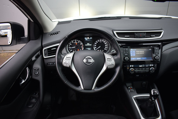Nissan QASHQAI 1.6 N-Connecta | Trekhaak | Pano | Camera | Navi | Climate