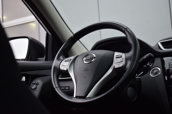 Nissan QASHQAI 1.6 N-Connecta | Trekhaak | Pano | Camera | Navi | Climate