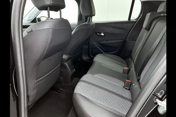 Peugeot 208 1.2 Hybrid 100PK Automaat Allure Navigatie Apple Carplay/Android Auto Airco Parkeer sensoren Cruise Control Lichtmetalen Velgen