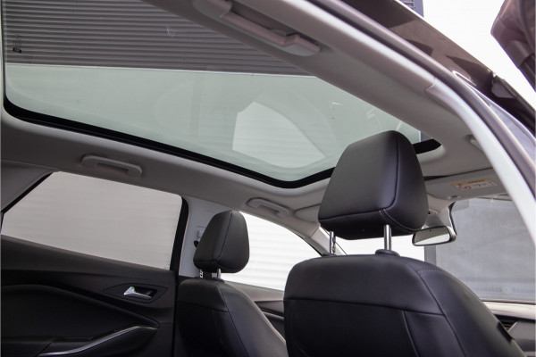 Opel Grandland X 1.2 Turbo Business Executive Automaat Panorama 2019