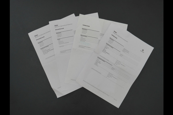 Škoda ENYAQ iV 60 180pk Apple Carplay Android Trekh. Camera Navi Led Lmv 19" PDC 3-zone-Ecc Cruise Control Stoel+Bank-Verwarmd Keyless Rijstrooksensor Virtual Cockpit Bluetooth Park-assist memory Connected services 1e Eigenaar Nieuwprijs €48.450,- Trekgewicht 1.000kg Accu-Garantie tot 13-02-2031 /160.000km Škoda ENYAQ iV 60 180pk Apple Carplay Android Trekh. Camera Navi Led Lmv 19" PDC 3-zone-Ecc Cruise Control Stoel+Bank-Verwarmd Keyless Rijstrooksensor Virtual Cockpit Bluetooth Park-assist memory Connected services 1e Eigenaar Nieuwprijs €48.450,- Trekgewicht 1.000kg Accu-Garantie tot 13-02-2031 /160.000km