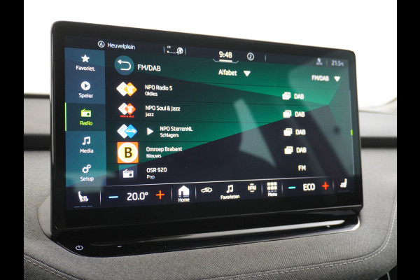 Škoda ENYAQ iV 60 180pk Apple Carplay Android Trekh. Camera Navi Led Lmv 19" PDC 3-zone-Ecc Cruise Control Stoel+Bank-Verwarmd Keyless Rijstrooksensor Virtual Cockpit Bluetooth Park-assist memory Connected services 1e Eigenaar Nieuwprijs €48.450,- Trekgewicht 1.000kg Accu-Garantie tot 13-02-2031 /160.000km Škoda ENYAQ iV 60 180pk Apple Carplay Android Trekh. Camera Navi Led Lmv 19" PDC 3-zone-Ecc Cruise Control Stoel+Bank-Verwarmd Keyless Rijstrooksensor Virtual Cockpit Bluetooth Park-assist memory Connected services 1e Eigenaar Nieuwprijs €48.450,- Trekgewicht 1.000kg Accu-Garantie tot 13-02-2031 /160.000km