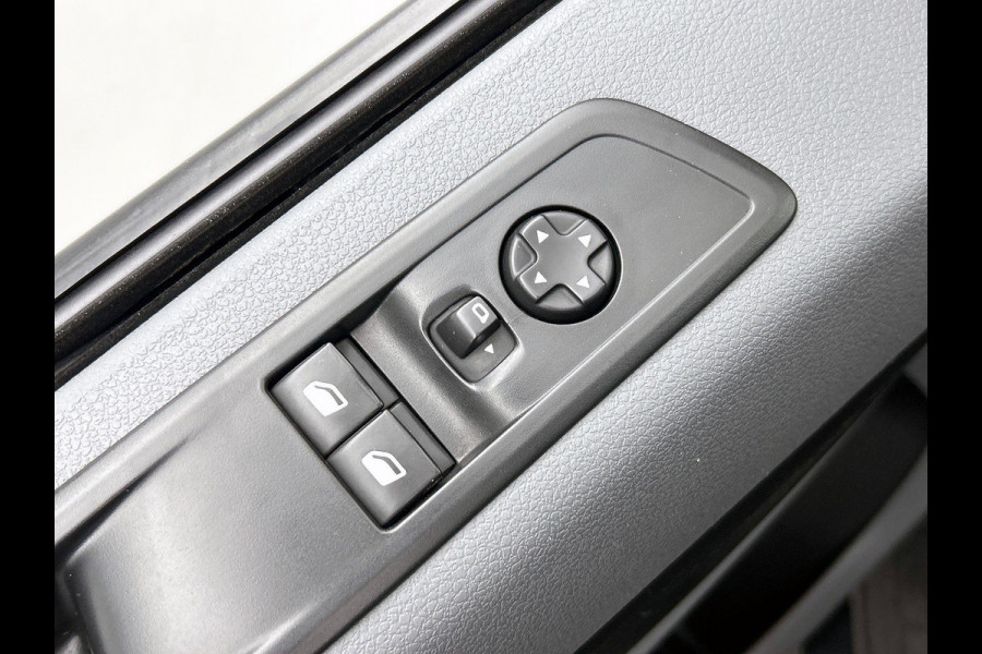 Opel Vivaro 2.0 CDTI L3H1 Edition Dubbele Cabine Airco Bluetooth Navi Trekhaak