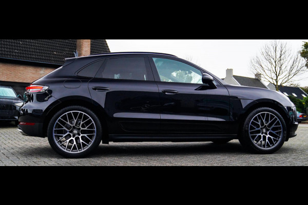 Porsche Macan 2.0 | Sport Chrono | Origineel NL | Panorama | Full option | Lane Assist | Sportstoelen| Luchtvering