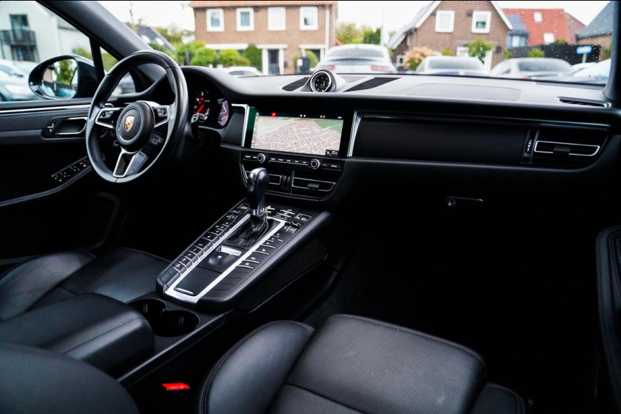 Porsche Macan 2.0 | Sport Chrono | Origineel NL | Panorama | Full option | Lane Assist | Sportstoelen| Luchtvering