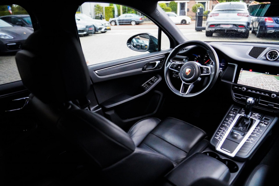 Porsche Macan 2.0 | Sport Chrono | Origineel NL | Panorama | Full option | Lane Assist | Sportstoelen| Luchtvering