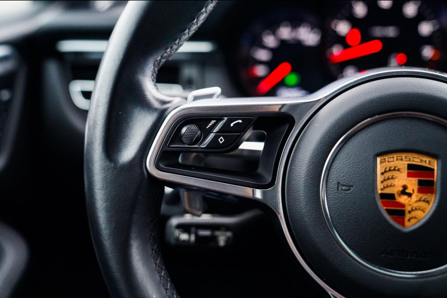 Porsche Macan 2.0 | Sport Chrono | Origineel NL | Panorama | Full option | Lane Assist | Sportstoelen| Luchtvering