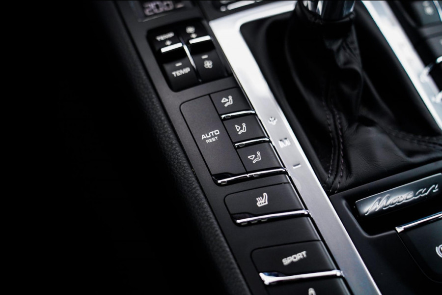 Porsche Macan 2.0 | Sport Chrono | Origineel NL | Panorama | Full option | Lane Assist | Sportstoelen| Luchtvering