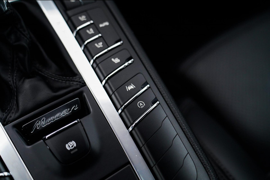 Porsche Macan 2.0 | Sport Chrono | Origineel NL | Panorama | Full option | Lane Assist | Sportstoelen| Luchtvering