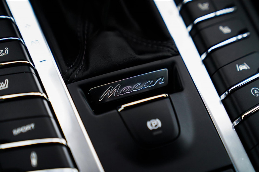 Porsche Macan 2.0 | Sport Chrono | Origineel NL | Panorama | Full option | Lane Assist | Sportstoelen| Luchtvering
