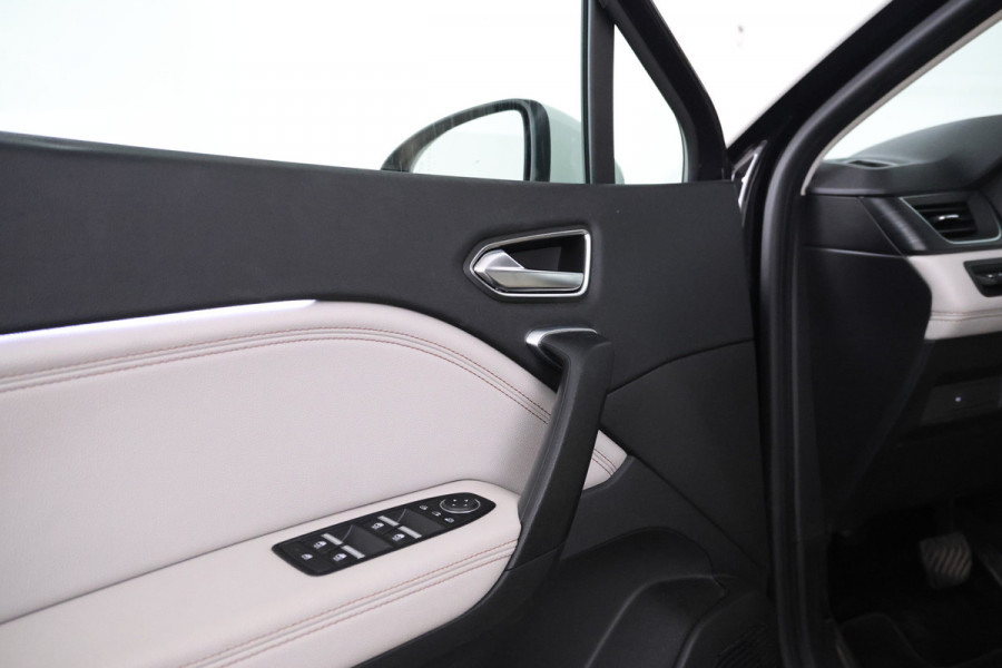 Renault Captur 1.3 TCe 155 Initiale Paris Automaat, Panorama, Volleder