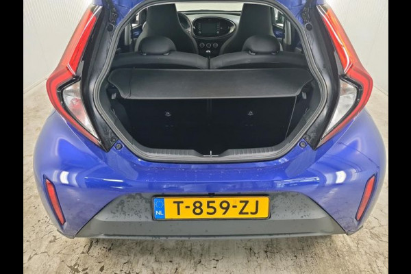 Toyota Aygo X 1.0 VVT-i | 73 PK | MT Play | Achteruitrijcamera | *Word verwacht*