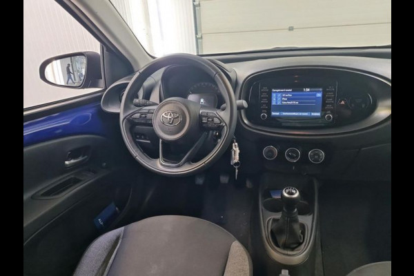Toyota Aygo X 1.0 VVT-i | 73 PK | MT Play | Achteruitrijcamera | *Word verwacht*