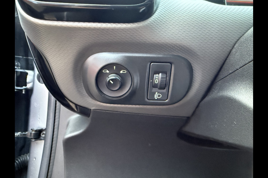 Citroën C4 Cactus 1.2 PureTech | 110 PK | Business | Navigatiesysteem |