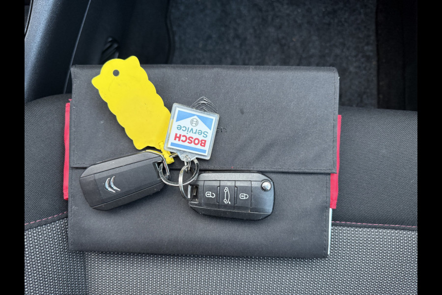 Citroën C4 Cactus 1.2 PureTech | 110 PK | Business | Navigatiesysteem |