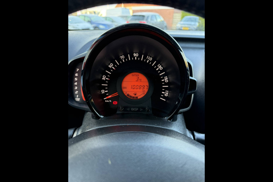Citroën C1 1.0 VTi | 68 PK | Feel | 5-drs | Airco |