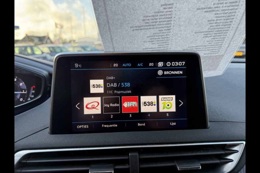 Peugeot 5008 1.2 PureTech | 130 PK | Blue Lease Executive | Navigatie | Climate Control | Trekhaak |