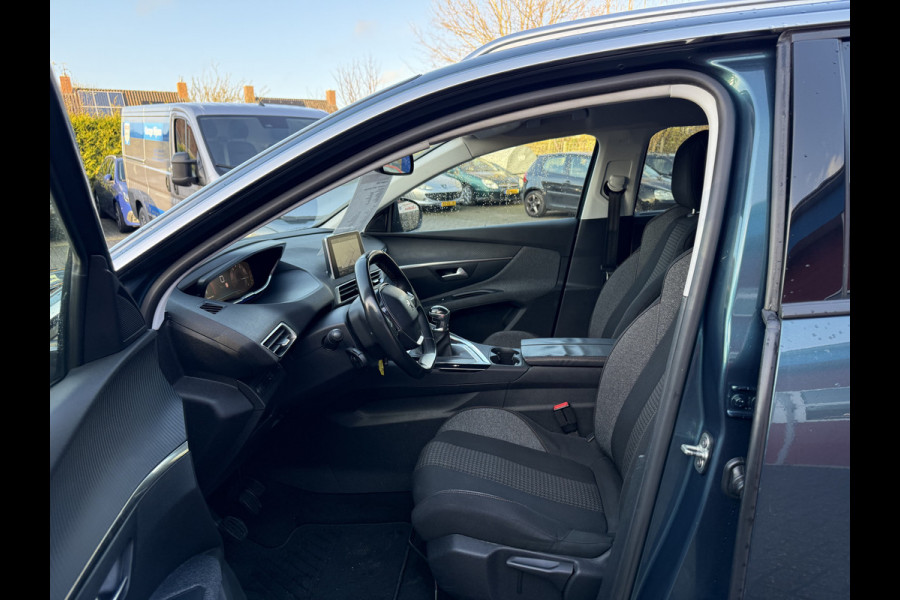 Peugeot 5008 1.2 PureTech | 130 PK | Blue Lease Executive | Navigatie | Climate Control | Trekhaak |