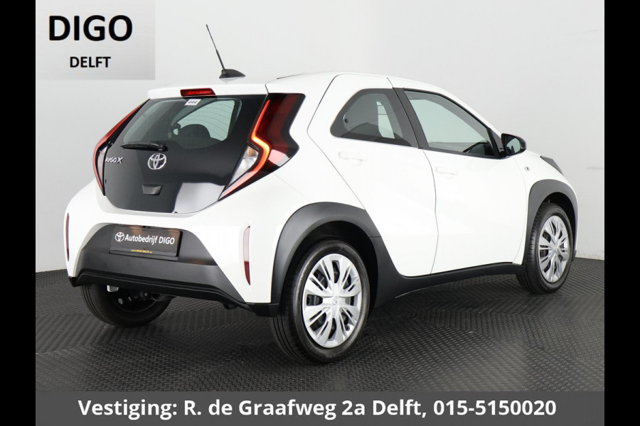 Toyota Aygo X 1.0 VVT-i MT Play | Apple Carplay & Android Auto | Adaptive Cruise Control | Cruise control Toyota Aygo X 1.0 VVT-i MT Play | Apple Carplay & Android Auto | Adaptive Cruise Control | Cruise control