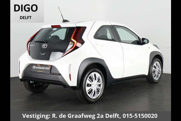 Toyota Aygo X 1.0 VVT-i MT Play | Apple Carplay & Android Auto | Adaptive Cruise Control | Cruise control Toyota Aygo X 1.0 VVT-i MT Play | Apple Carplay & Android Auto | Adaptive Cruise Control | Cruise control