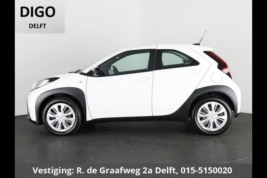 Toyota Aygo X 1.0 VVT-i MT Play | Apple Carplay & Android Auto | Adaptive Cruise Control | Cruise control Toyota Aygo X 1.0 VVT-i MT Play | Apple Carplay & Android Auto | Adaptive Cruise Control | Cruise control