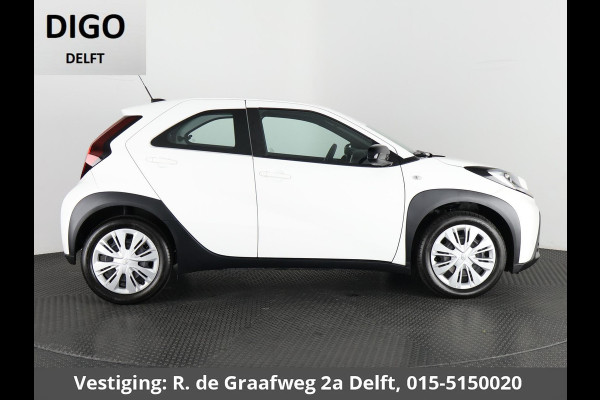 Toyota Aygo X 1.0 VVT-i MT Play | Apple Carplay & Android Auto | Adaptive Cruise Control | Cruise control Toyota Aygo X 1.0 VVT-i MT Play | Apple Carplay & Android Auto | Adaptive Cruise Control | Cruise control