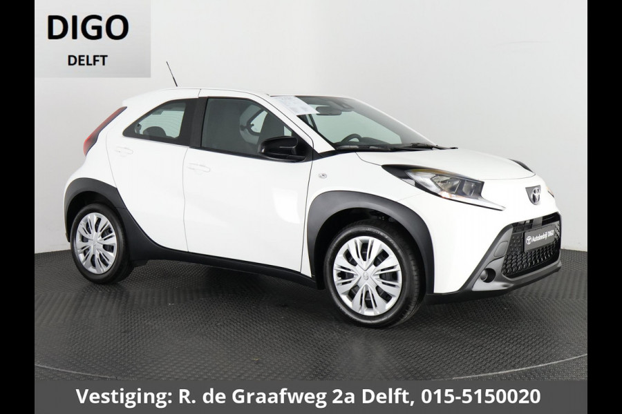 Toyota Aygo X 1.0 VVT-i MT Play | Apple Carplay & Android Auto | Adaptive Cruise Control | Cruise control Toyota Aygo X 1.0 VVT-i MT Play | Apple Carplay & Android Auto | Adaptive Cruise Control | Cruise control