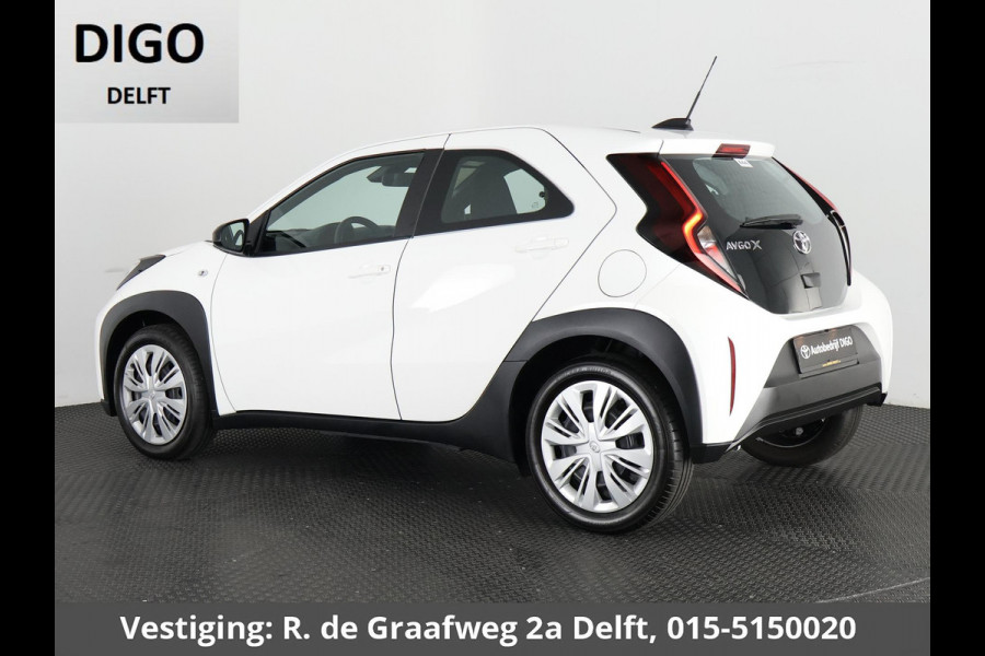 Toyota Aygo X 1.0 VVT-i MT Play | Apple Carplay & Android Auto | Adaptive Cruise Control | Cruise control Toyota Aygo X 1.0 VVT-i MT Play | Apple Carplay & Android Auto | Adaptive Cruise Control | Cruise control