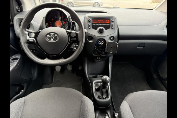 Toyota Aygo 1.0 VVT-i x-fun / 1e Eigenaar / ALL-Season banden / Airco + Elek-Pakket / BlueTooth / NED-AYGO