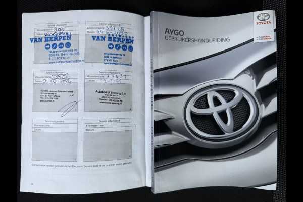 Toyota Aygo 1.0 VVT-i x-fun / 1e Eigenaar / ALL-Season banden / Airco + Elek-Pakket / BlueTooth / NED-AYGO