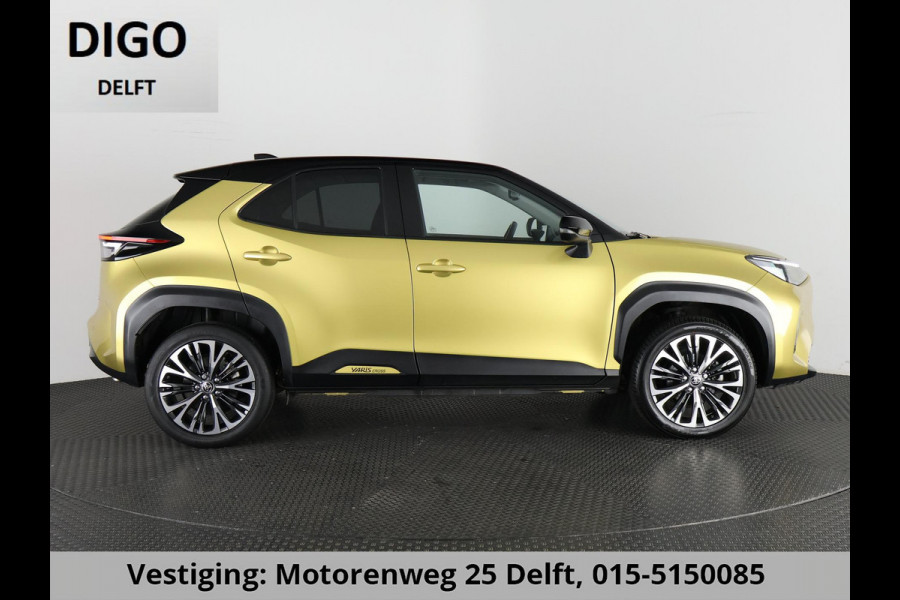 Toyota Yaris Cross 1.5 HYBRIDE EXECUTIVE BI-TONE GARANTIE TOT 9-2032 .Dodehoek detectie . JBL Audio . Stoel verwarming .