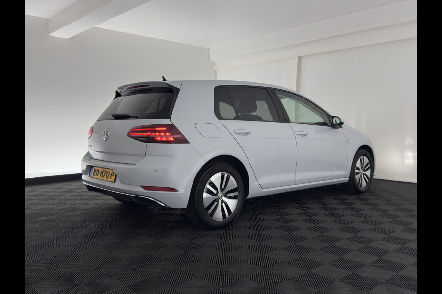 Volkswagen e-Golf {SOH-90%} Aut. *ADAPTIVE-CRUISE | FULL-LED | NAVI-FULLMAP | COMFORT-SEATS | ECC | PRIVACY-GLASS | PARKPILOT | CCS-FASTLOADER | 16''ALU*