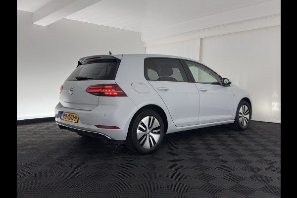 Volkswagen e-Golf {SOH-90%} Aut. *ADAPTIVE-CRUISE | FULL-LED | NAVI-FULLMAP | COMFORT-SEATS | ECC | PRIVACY-GLASS | PARKPILOT | CCS-FASTLOADER | 16''ALU*