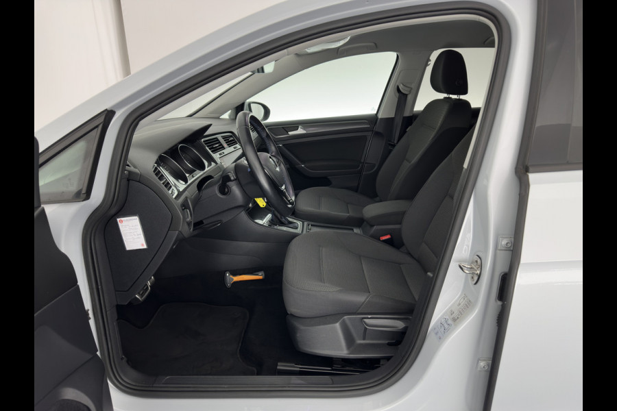 Volkswagen e-Golf {SOH-90%} Aut. *ADAPTIVE-CRUISE | FULL-LED | NAVI-FULLMAP | COMFORT-SEATS | ECC | PRIVACY-GLASS | PARKPILOT | CCS-FASTLOADER | 16''ALU*