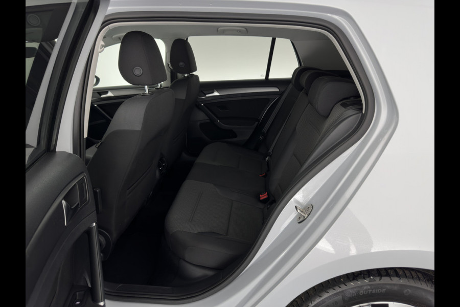 Volkswagen e-Golf {SOH-90%} Aut. *ADAPTIVE-CRUISE | FULL-LED | NAVI-FULLMAP | COMFORT-SEATS | ECC | PRIVACY-GLASS | PARKPILOT | CCS-FASTLOADER | 16''ALU*