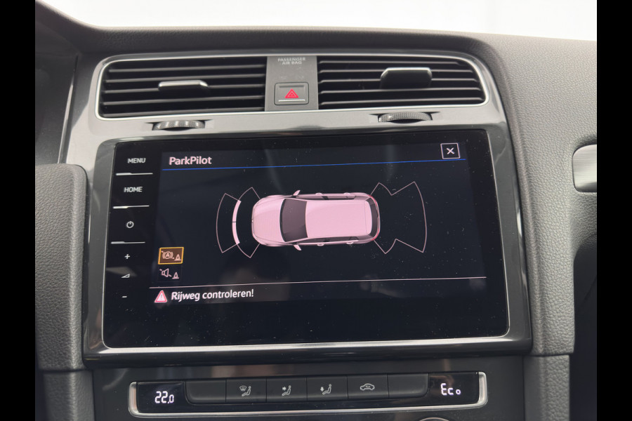 Volkswagen e-Golf {SOH-90%} Aut. *ADAPTIVE-CRUISE | FULL-LED | NAVI-FULLMAP | COMFORT-SEATS | ECC | PRIVACY-GLASS | PARKPILOT | CCS-FASTLOADER | 16''ALU*
