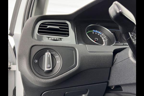 Volkswagen e-Golf {SOH-90%} Aut. *ADAPTIVE-CRUISE | FULL-LED | NAVI-FULLMAP | COMFORT-SEATS | ECC | PRIVACY-GLASS | PARKPILOT | CCS-FASTLOADER | 16''ALU*