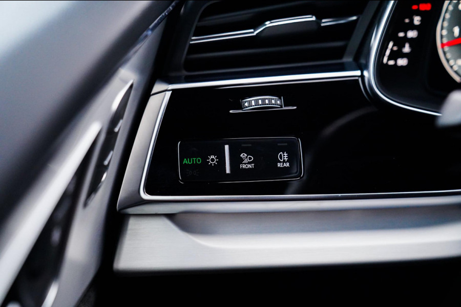 Audi Q8 55 TFSI quattro Pro Line Plus | Stuurwiel verwarming | Luchtvering | 3D\360 Camera