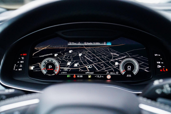 Audi Q8 55 TFSI quattro Pro Line Plus | Stuurwiel verwarming | Luchtvering | 3D\360 Camera