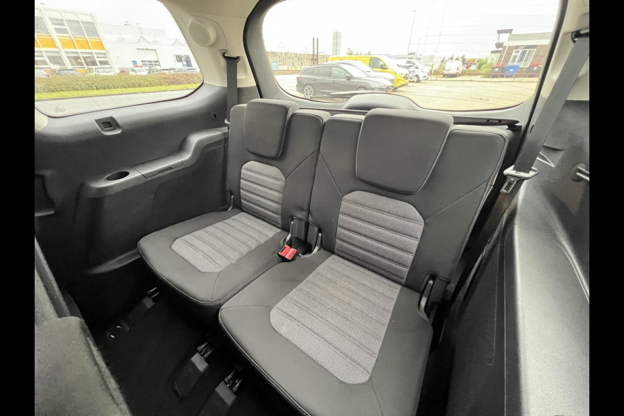 Ford Galaxy 2.5 Titanium FHEV 190pk | Trekhaak | Winter Pack | Adaptive cruise control | Sony audio