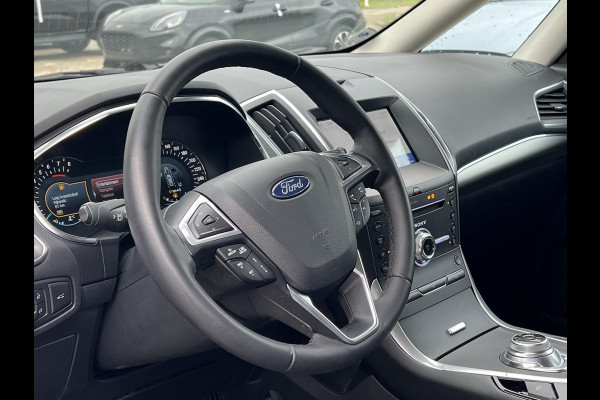 Ford Galaxy 2.5 Titanium FHEV 190pk | Trekhaak | Winter Pack | Adaptive cruise control | Sony audio