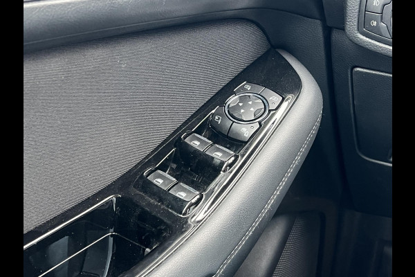 Ford Galaxy 2.5 Titanium FHEV 190pk | Trekhaak | Winter Pack | Adaptive cruise control | Sony audio