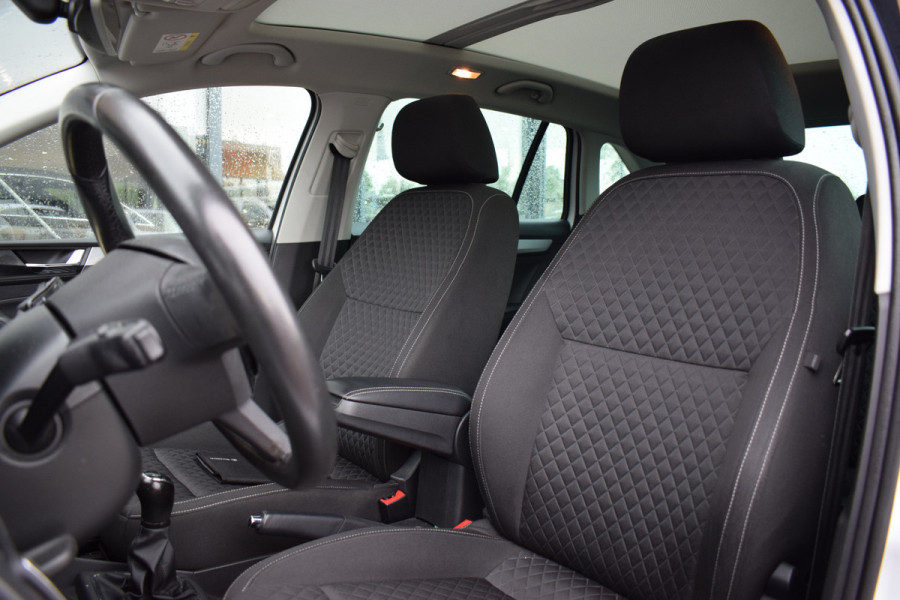 Škoda Rapid Spaceback 1.0 TSI Greentech Drive | Trekhaak | Pano | Stoelverw. | Climate