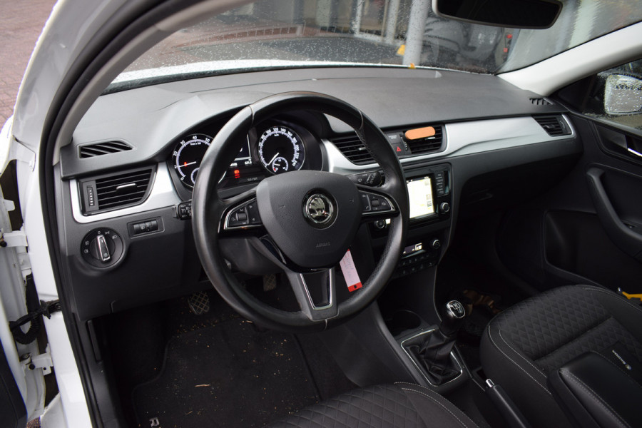 Škoda Rapid Spaceback 1.0 TSI Greentech Drive | Trekhaak | Pano | Stoelverw. | Climate